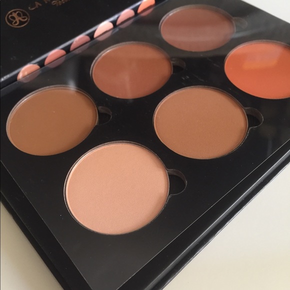 Anastasia Beverly Hills Tan to Deep Contour Kit - Picture 2 of 11